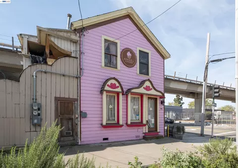 Exterior - 745 5th St, Oakland, CA 94607 photo 3 of 7