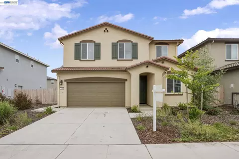 3046 Tinsley St, Manteca, CA 95337
