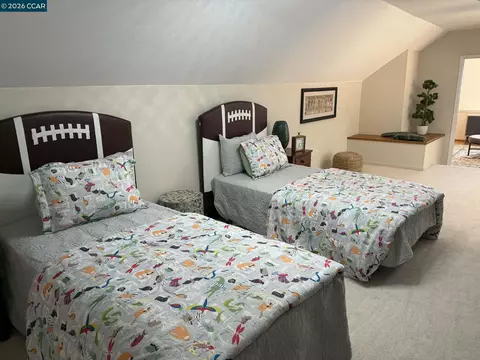 Bedroom - 5412 Degnan Dr, Martinez, CA 94553 photo 2 of 5