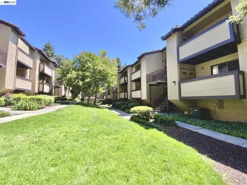 205 Wenatchee Cmn #16, Fremont, CA 94539