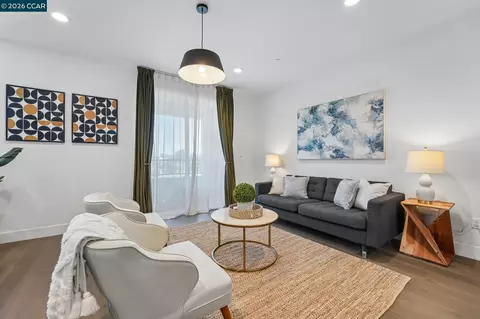 Living - 1580 Wright Ave, Richmond, CA 94804 photo 2 of 3