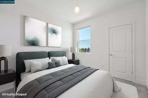 Bedroom - 1580 Wright Ave, Richmond, CA 94804 photo 5 of 7