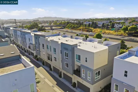 View/Area - 1580 Wright Ave, Richmond, CA 94804 photo 2 of 5