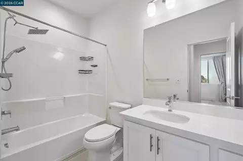 Bath - 1580 Wright Ave, Richmond, CA 94804 photo 3 of 3