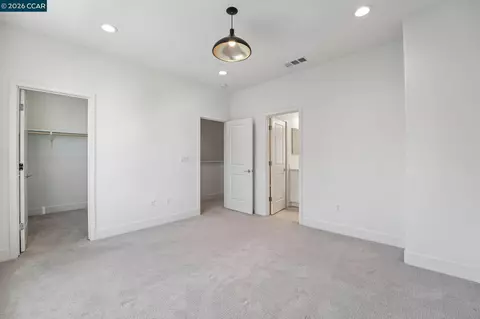 Bedroom - 1580 Wright Ave, Richmond, CA 94804 photo 3 of 7