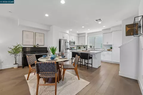 Dining - 1580 Wright Ave, Richmond, CA 94804 photo 2 of 2