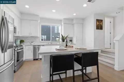 Kitchen - 1580 Wright Ave, Richmond, CA 94804 photo 1 of 5