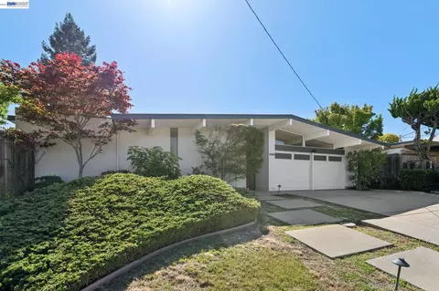 5842 Highwood Rd, Castro Valley, CA 94552