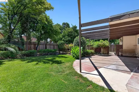 Exterior - Undisclosed, Concord, CA 94520 photo 8 of 10