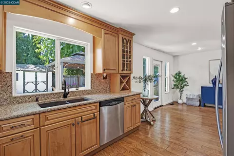 Kitchen - 1730 Elm Rd, Concord, CA 94519 photo 2 of 4