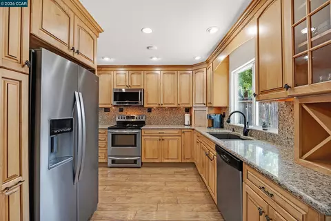 Kitchen - 1730 Elm Rd, Concord, CA 94519 photo 3 of 4