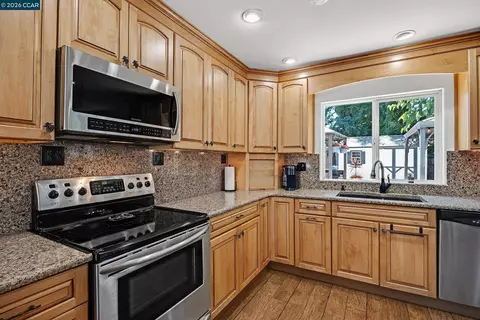 Kitchen - 1730 Elm Rd, Concord, CA 94519 photo 1 of 4