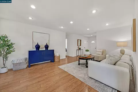 Living - 1730 Elm Rd, Concord, CA 94519 photo 4 of 4