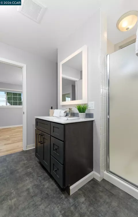 Bath - 3367 Benton St, Concord, CA 94519 photo 1 of 2