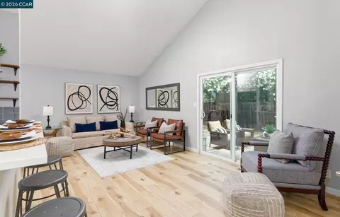 Living - 3367 Benton St, Concord, CA 94519 photo 5 of 6