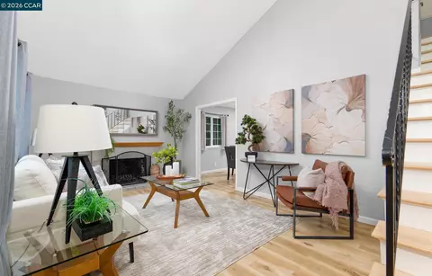 Living - 3367 Benton St, Concord, CA 94519 photo 3 of 6
