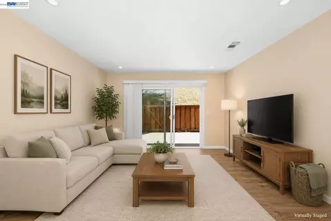 Living - 1202 Spring Valley Cmn, Livermore, CA 94551 photo 1 of 4