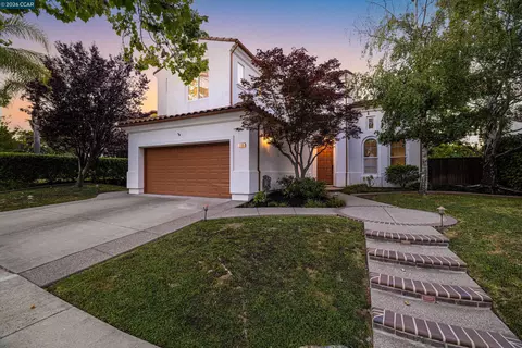 1166 S Chanterella Dr, San Ramon, CA 94582
