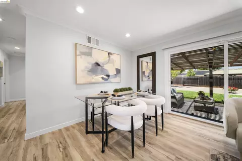 Dining - 7477 Limerick Ave, Dublin, CA 94568 photo 1 of 1
