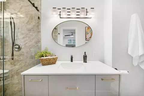 Bath - 7477 Limerick Ave, Dublin, CA 94568 photo 2 of 5