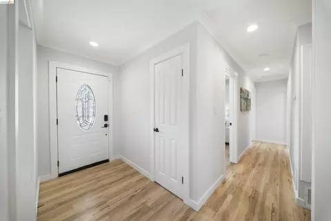 Entry Way - 7477 Limerick Ave, Dublin, CA 94568 photo 1 of 3