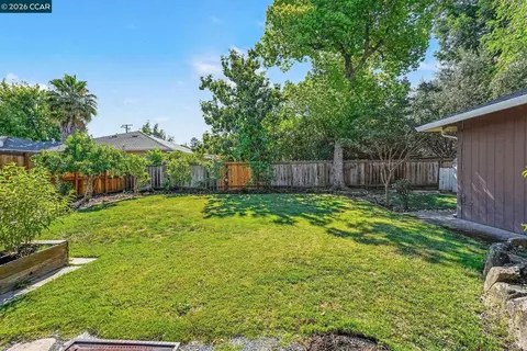 Exterior - 1360 Grove Way, Concord, CA 94518 photo 11 of 11