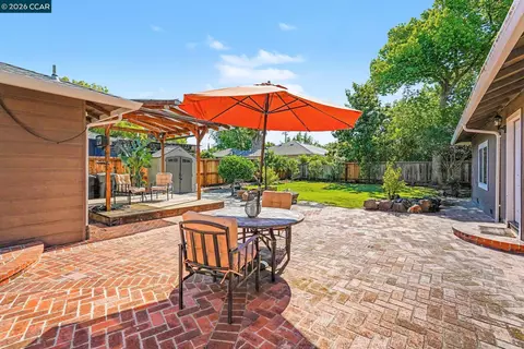 Exterior - 1360 Grove Way, Concord, CA 94518 photo 7 of 11