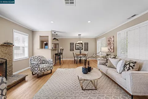 Living - 1360 Grove Way, Concord, CA 94518 photo 3 of 5