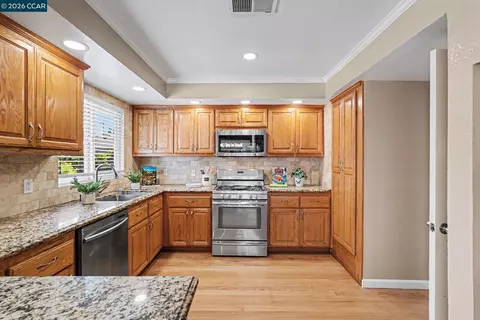 Kitchen - 1360 Grove Way, Concord, CA 94518 photo 2 of 6