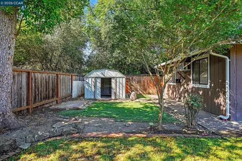 Exterior - 1360 Grove Way, Concord, CA 94518 photo 10 of 11