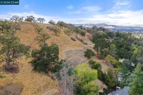 457 Summit Rd, Walnut Creek, CA 94598 photo 4