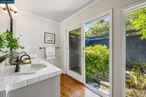Bath - 3620 Madrone Dr, Lafayette, CA 94549 photo 2 of 5