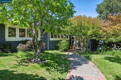 Exterior - 3620 Madrone Dr, Lafayette, CA 94549 photo 4 of 10