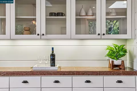 Kitchen - 3620 Madrone Dr, Lafayette, CA 94549 photo 10 of 10