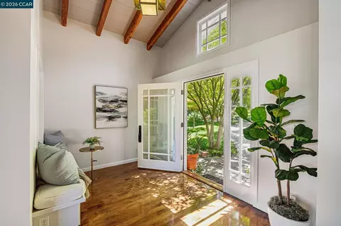 Entry Way - 3620 Madrone Dr, Lafayette, CA 94549 photo 1 of 5