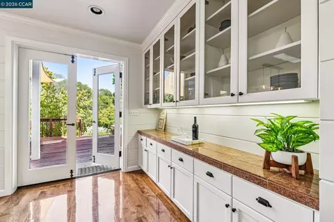 Kitchen - 3620 Madrone Dr, Lafayette, CA 94549 photo 9 of 10