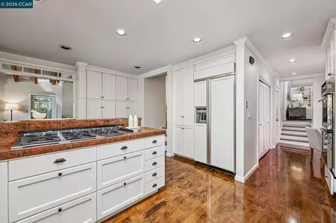 Kitchen - 3620 Madrone Dr, Lafayette, CA 94549 photo 4 of 10