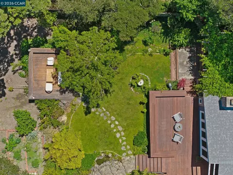 Exterior - 3620 Madrone Dr, Lafayette, CA 94549 photo 10 of 10
