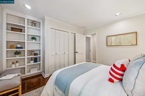 Bedroom - 3620 Madrone Dr, Lafayette, CA 94549 photo 2 of 6