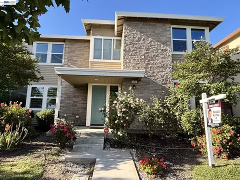 232 E Ramsey Dr, Mountain House, CA 95391