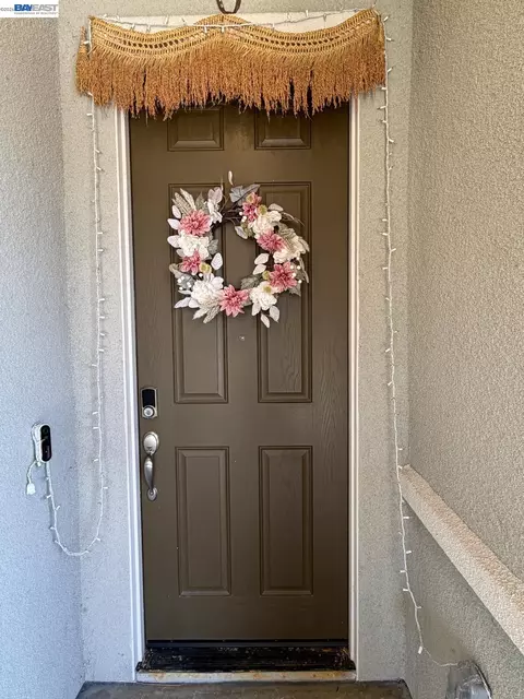 15699 Sierra Mar Rd, Lathrop, CA 95330