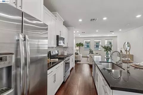 Kitchen - 3992 Scottfield St, Dublin, CA 94568 photo 1 of 4