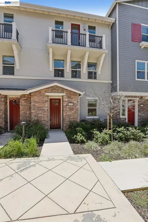 Exterior - 3992 Scottfield St, Dublin, CA 94568 photo 3 of 5
