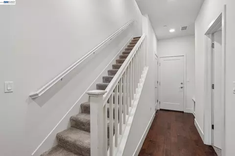 Entry Way - 3992 Scottfield St, Dublin, CA 94568 photo 1 of 3