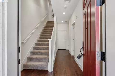 Entry Way - 3992 Scottfield St, Dublin, CA 94568 photo 2 of 3