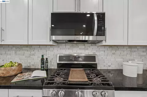 Kitchen - 3992 Scottfield St, Dublin, CA 94568 photo 4 of 4