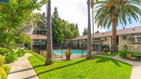 1241 Homestead #211, Walnut Creek, CA 94598
