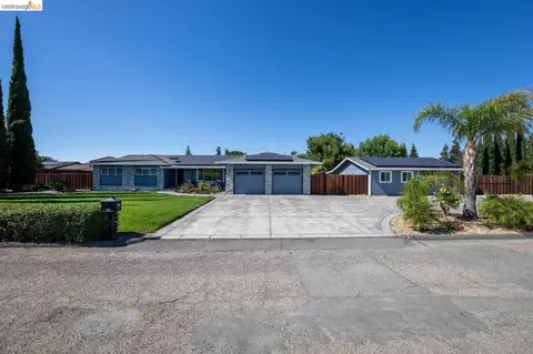 147 Loren Ln, Oakley, CA 94561