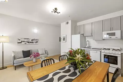Kitchen - 1849 Shattuck Ave #207, Berkeley, CA 94709 photo 3 of 3