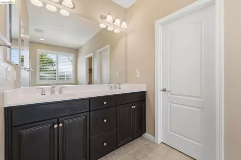 Bath - 705 Pardee Ct, Discovery Bay, CA 94505 photo 1 of 3